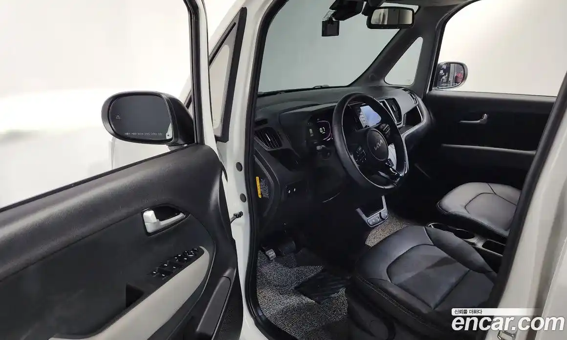 Kia Ray 2024 1.0 Автомат в Москве № 928897, фото 9