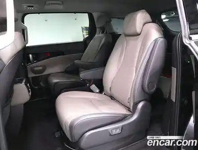 Kia Canival 2024 3.5 Автомат в Москве № 928955, миниатюра 8
