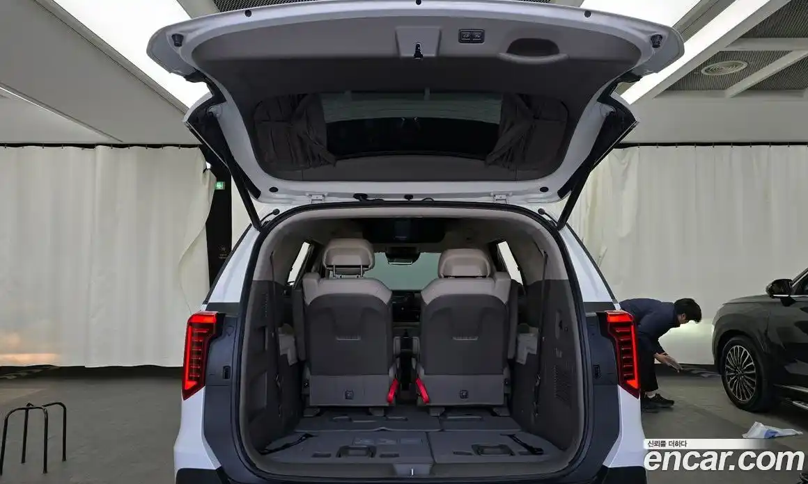 Kia Canival 2024 3.5 Автомат в Москве № 929007, фото 20