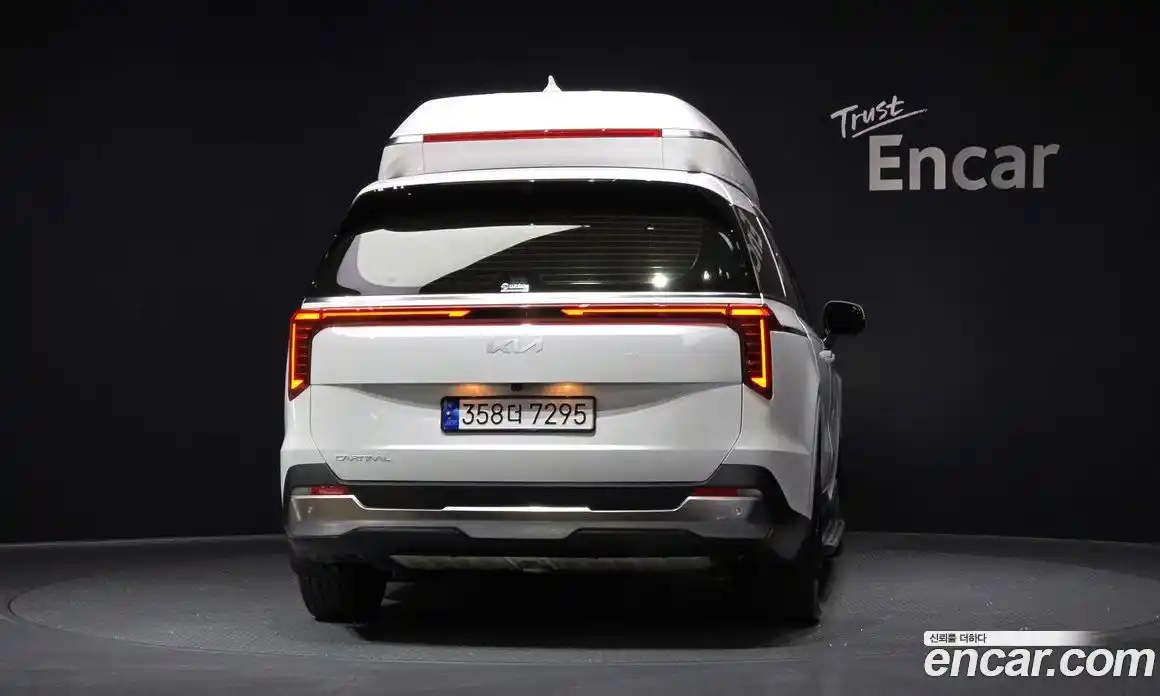 Kia Canival 2024 3.5 Автомат в Москве № 929007, фото 4