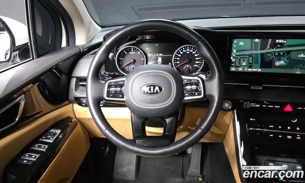 Kia Canival 2021 2.2 Автомат в Москве № 929038, фото 13