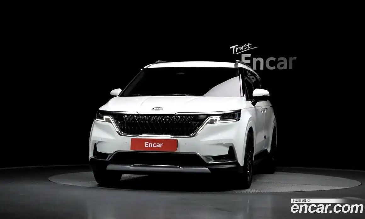 Kia Canival 2021 2.2 Автомат в Москве № 929038, фото 3