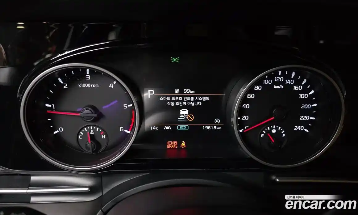 Kia Canival 2021 2.2 Автомат в Москве № 929038, фото 8