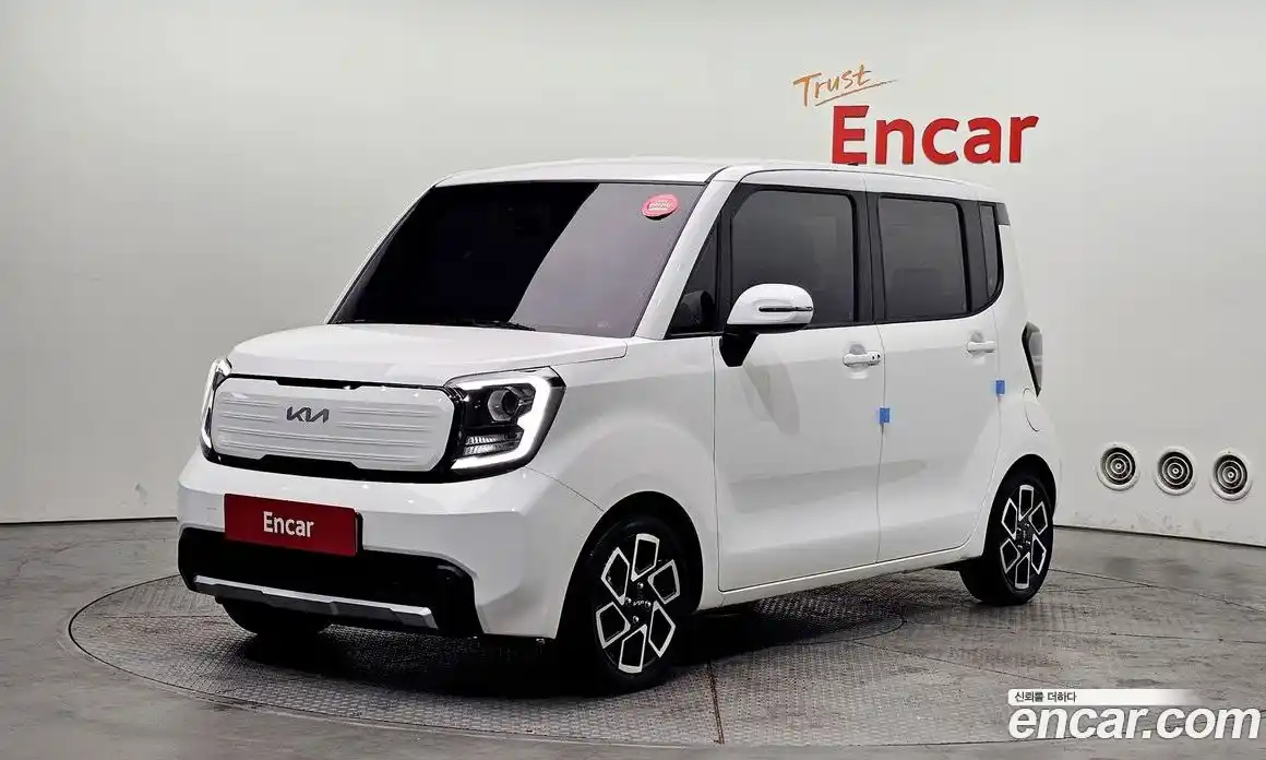 Kia Ray 2024 1.0 Автомат в Москве № 929113, фото 1