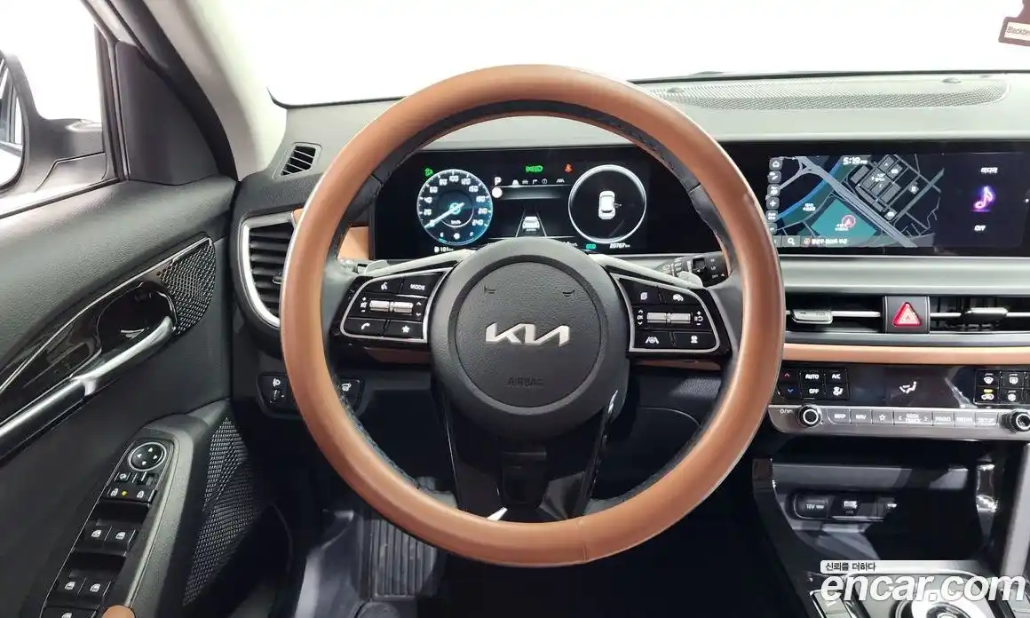 Kia Seltos 2023 1.6 Автомат в Москве № 929119, фото 13