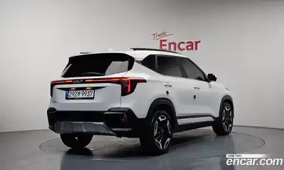 Kia Seltos 2023 1.6 Автомат в Москве № 929119, миниатюра 2