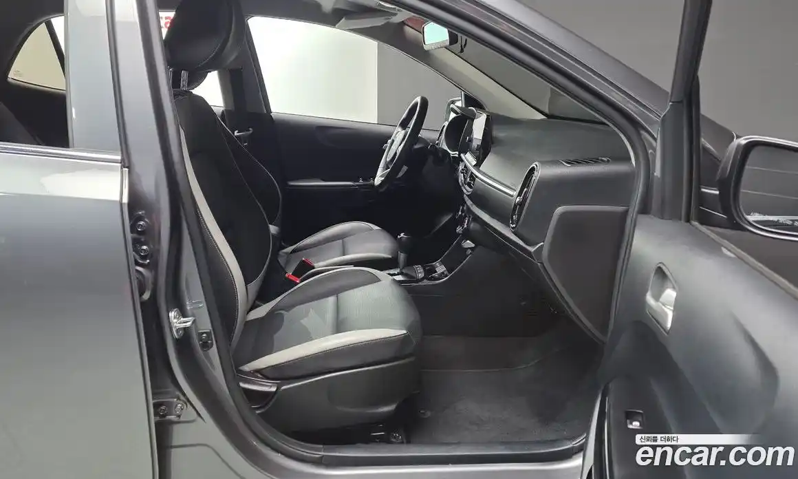 Kia Morning 2021 1.0 Автомат в Москве № 929133, фото 11