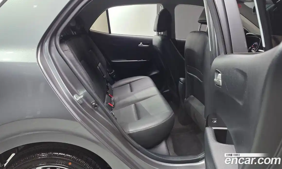 Kia Morning 2021 1.0 Автомат в Москве № 929133, фото 12