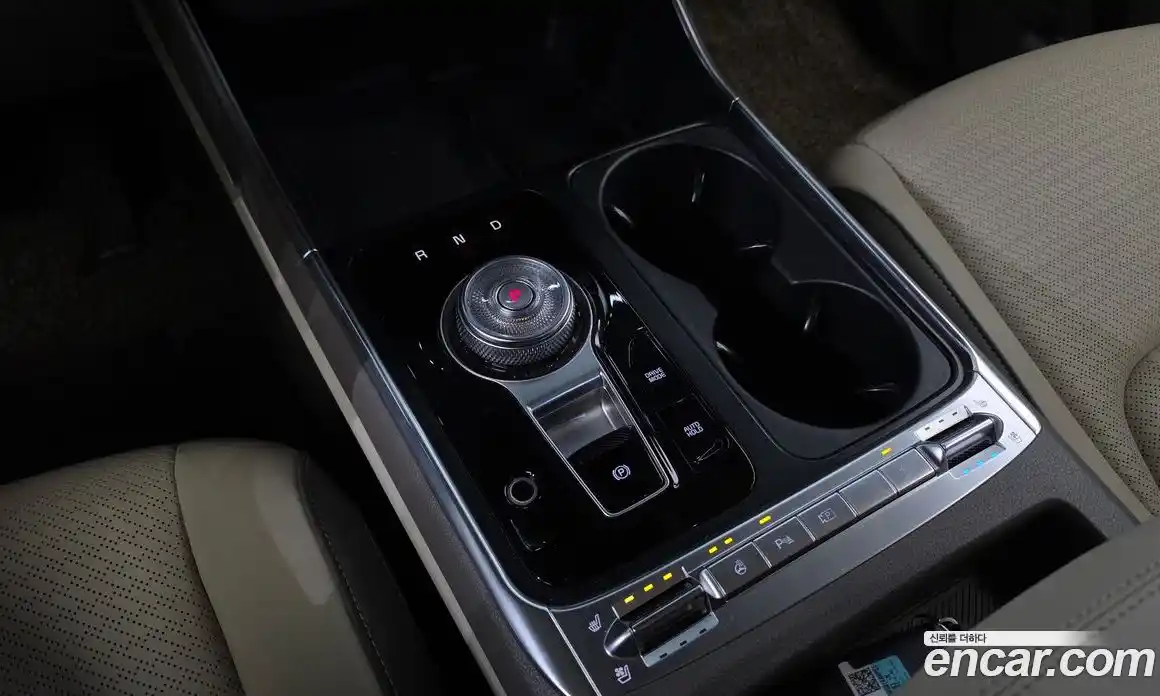 Kia Canival 2024 3.5 Автомат в Москве № 929255, фото 9