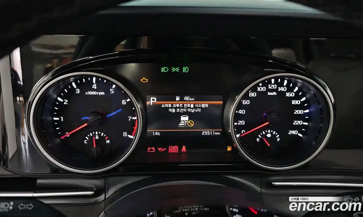 Kia Canival 2023 3.5 Автомат в Москве № 929371, фото 8