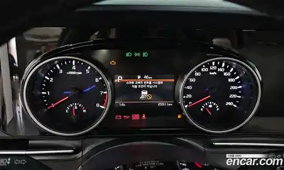 Kia Canival 2023 3.5 Автомат в Москве № 929371, миниатюра 8