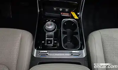 Kia Canival 2023 3.5 Автомат в Москве № 929371, миниатюра 9