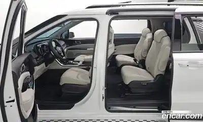 Kia Canival 2023 3.5 Автомат в Москве № 929371, миниатюра 10