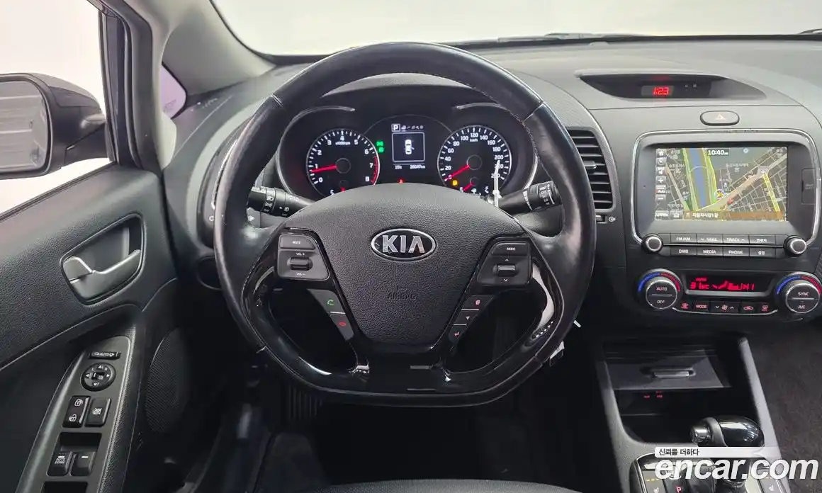 Kia K3 2015 1.6 гидро в Москве № 929412, фото 13