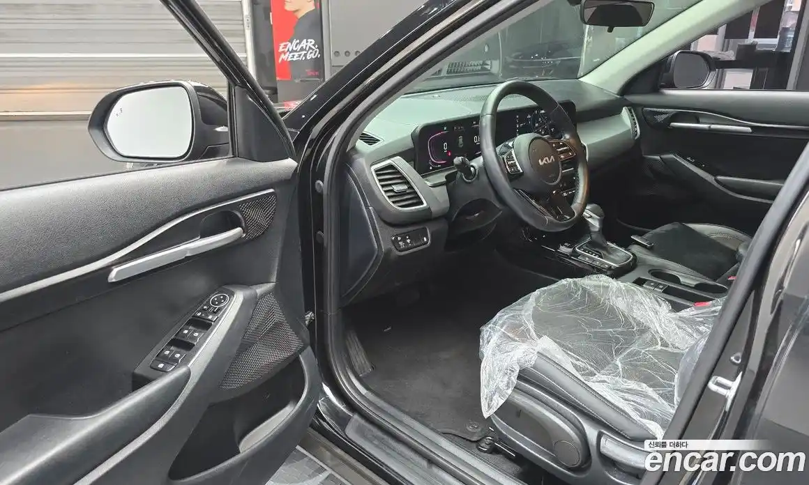 Kia Seltos 2024 2.0 Автомат в Москве № 929422, фото 11