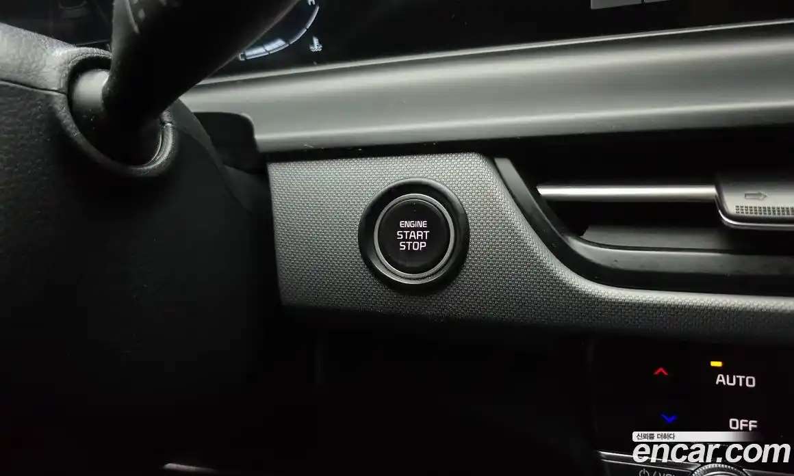 Kia Seltos 2024 2.0 Автомат в Москве № 929422, фото 19