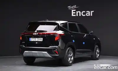 Kia Seltos 2024 2.0 Автомат в Москве № 929422, миниатюра 2