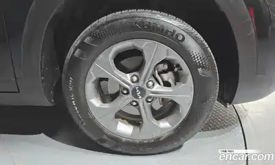 Kia Seltos 2024 2.0 Автомат в Москве № 929422, миниатюра 5