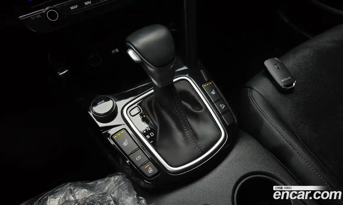 Kia Seltos 2024 2.0 Автомат в Москве № 929422, фото 9