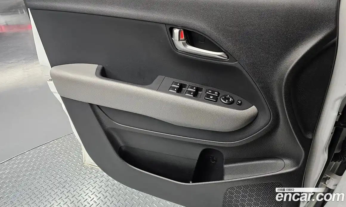 Kia Ray 2024 1.0 Автомат в Москве № 929514, фото 14