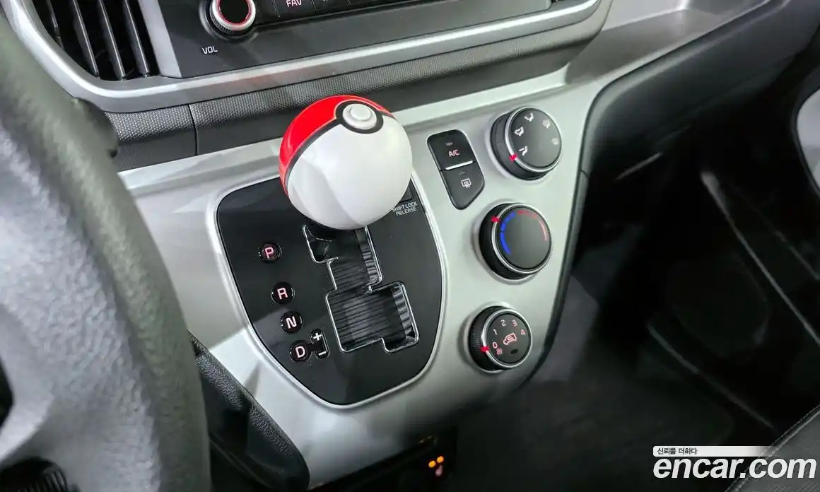 Kia Ray 2022 1.0 Автомат в Москве № 929708, фото 9