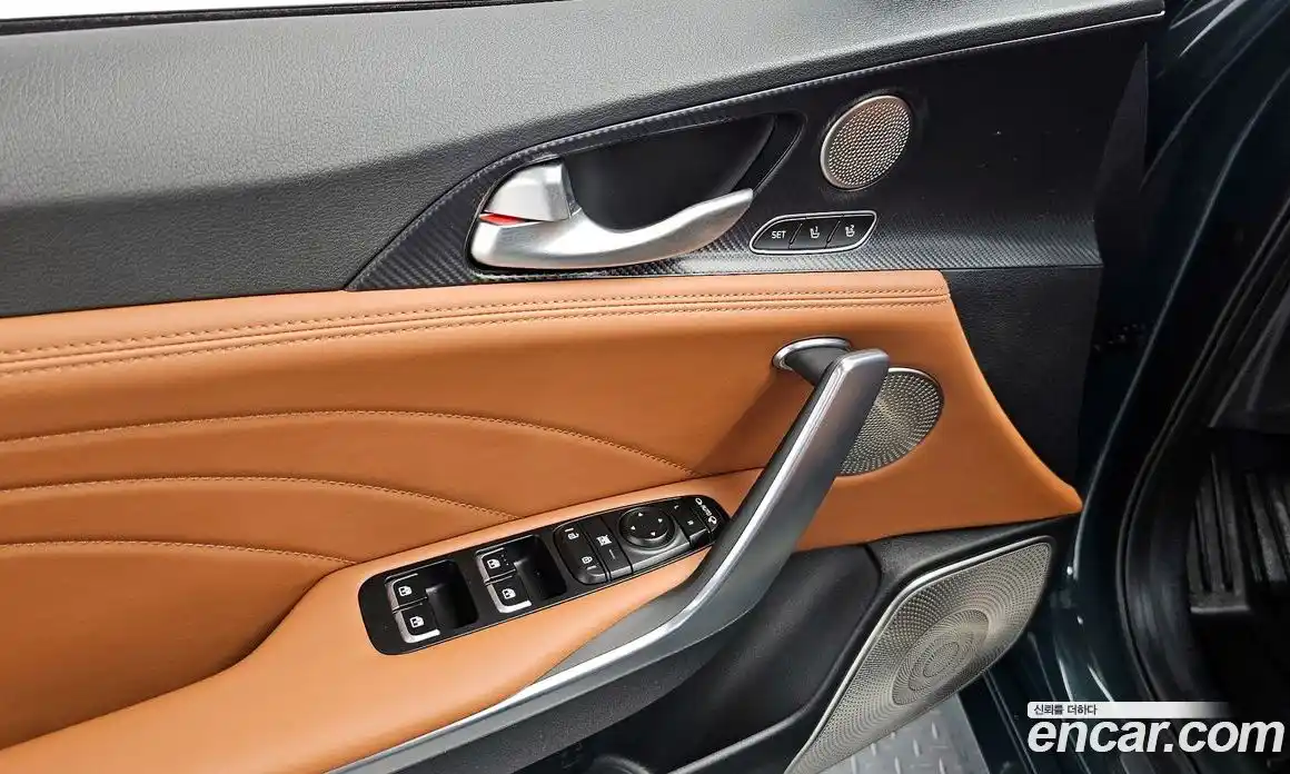 Kia Stinger 2023 3.3 Автомат в Москве № 929758, фото 20