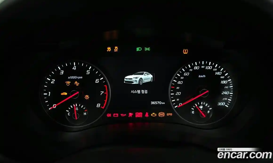 Kia Stinger 2020 3.3 Автомат в Москве № 930032, фото 8