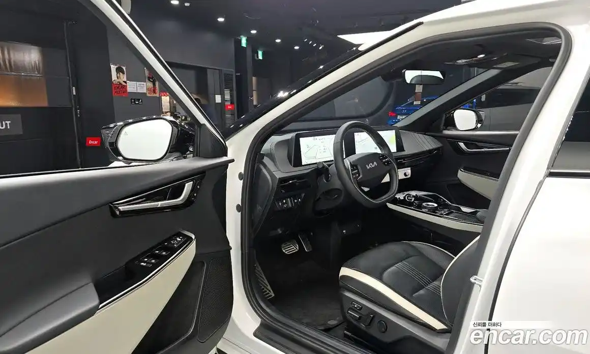 Kia EV6 2022 0.1 Автомат в Москве № 930085, фото 10