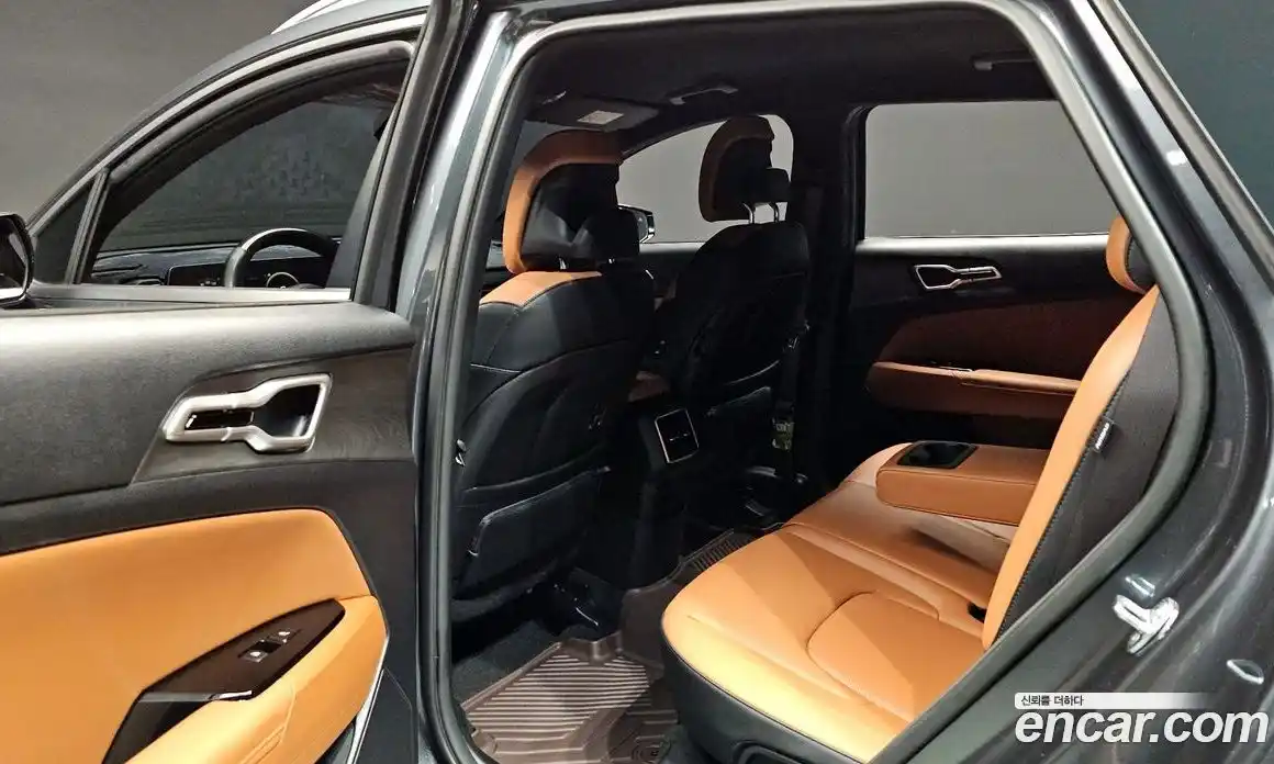 Kia Sportage 2023 1.6 Автомат в Москве № 930232, фото 11