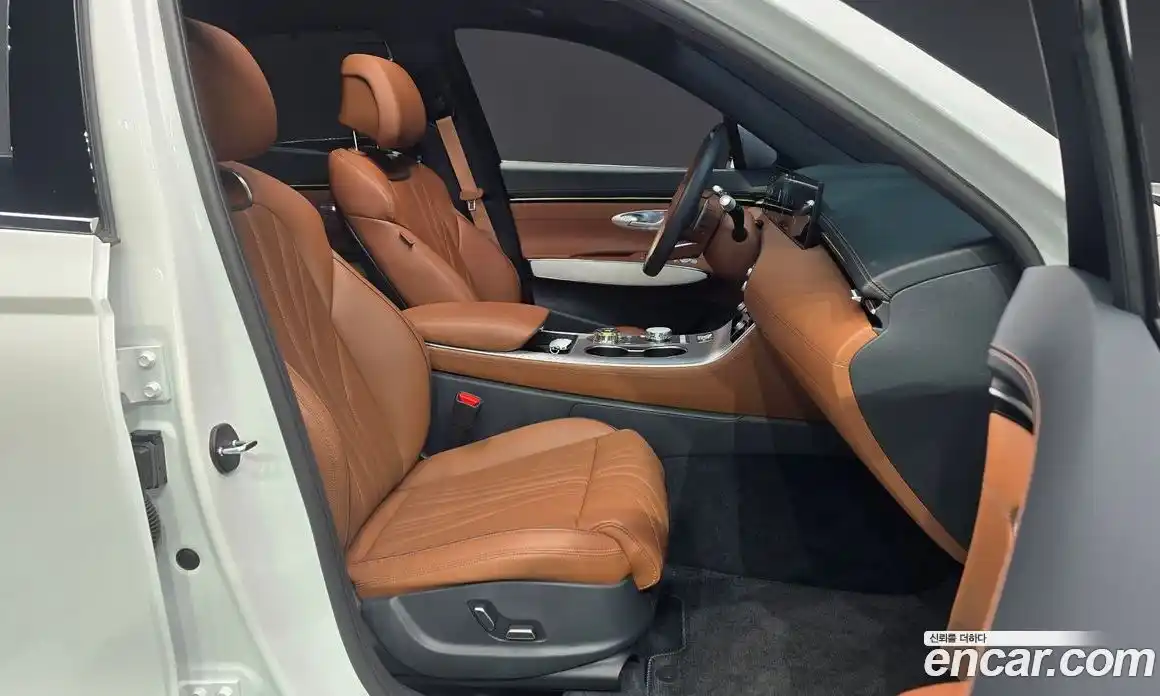 Genesis GV70 2025 2.5 Автомат в Москве № 930264, фото 10