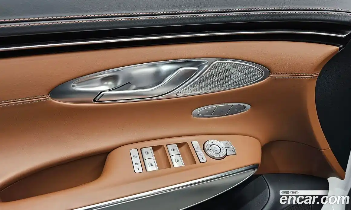 Genesis GV70 2022 2.5 Автомат в Москве № 930617, фото 16