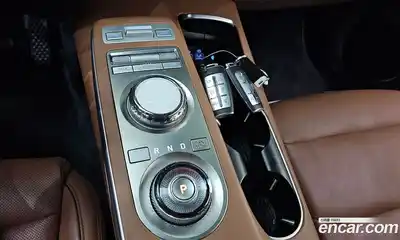 Genesis GV70 2022 2.5 Автомат в Москве № 930617, миниатюра 9