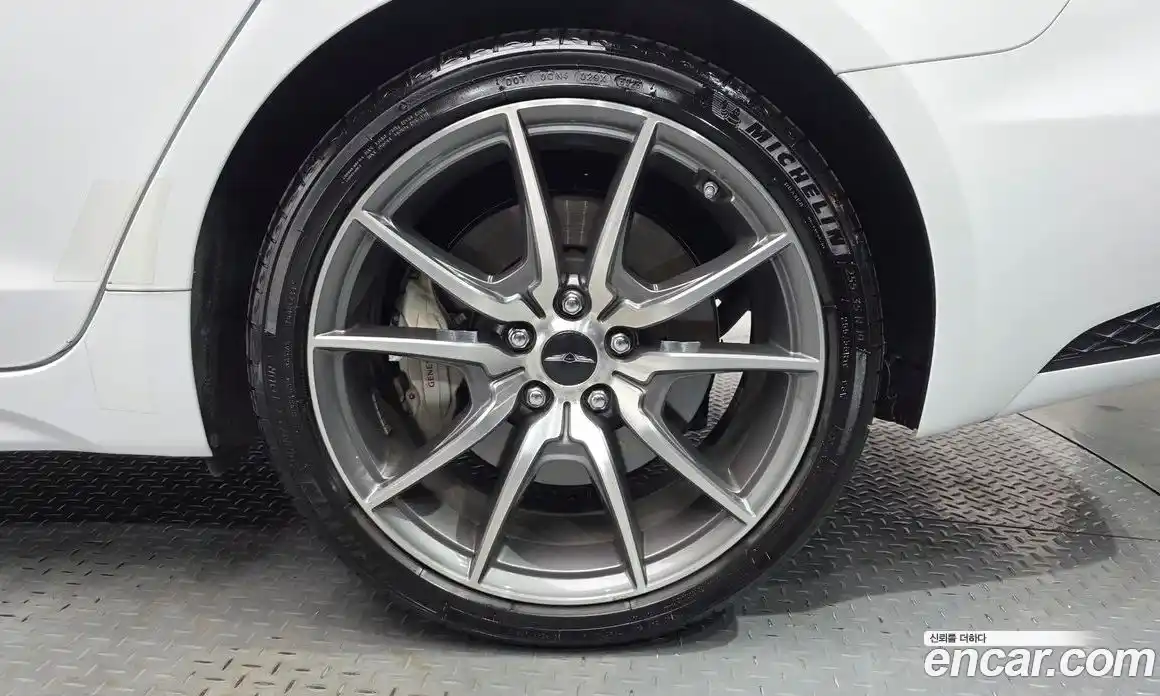 Genesis G70 2023 2.5 Автомат в Москве № 930641, фото 4