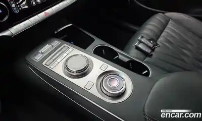 Genesis GV70 2022 2.5 Автомат в Москве № 930719, миниатюра 8