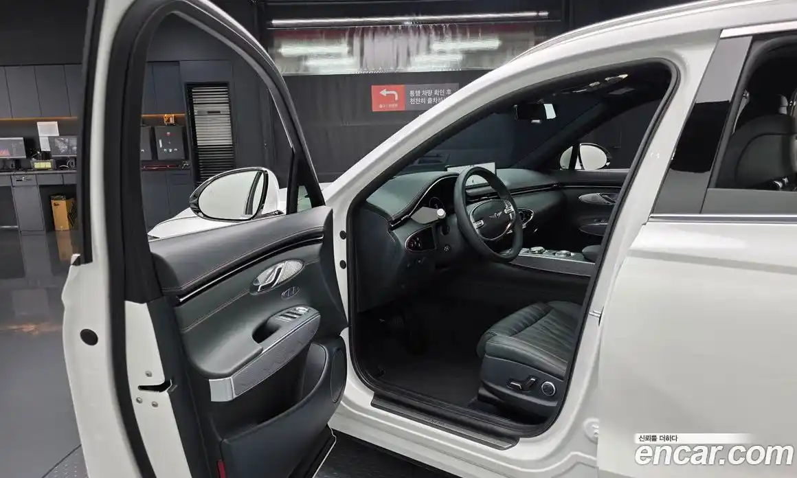 Genesis GV70 2022 2.5 Автомат в Москве № 930719, фото 10