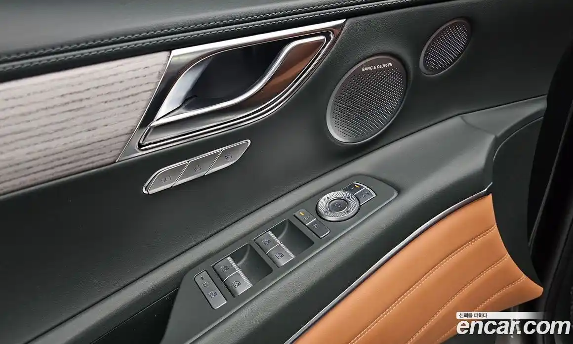 Genesis GV80 2024 2.5 Автомат в Москве № 930720, фото 17