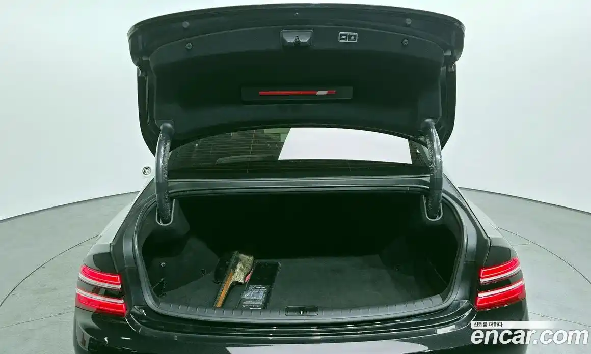 Genesis G80 2023 2.5 Автомат в Москве № 930848, фото 20