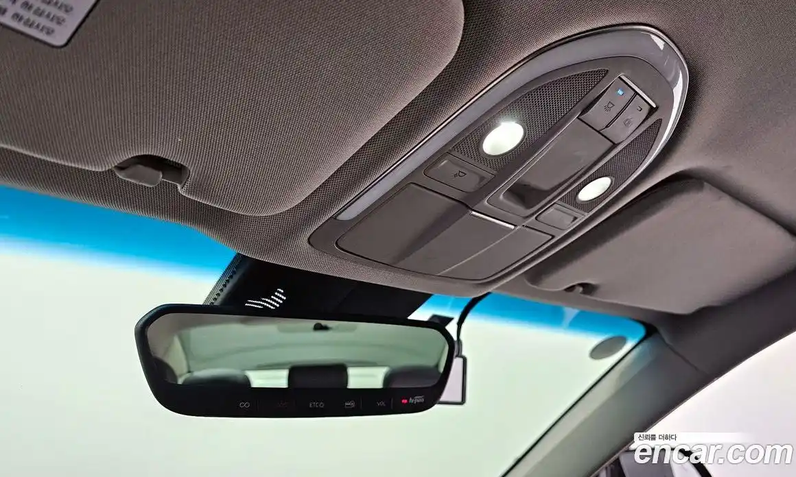 Genesis G80 2018 3.3 Автомат в Москве № 930863, фото 17