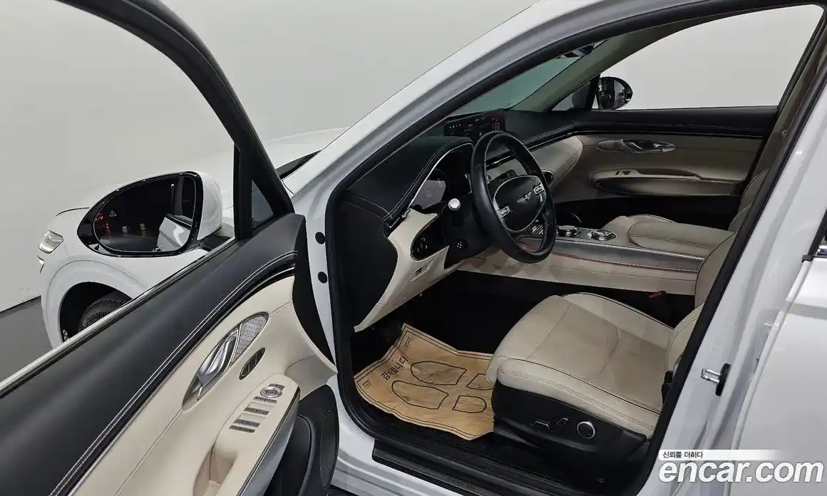 Genesis GV70 2021 2.5 Автомат в Москве № 930889, фото 10