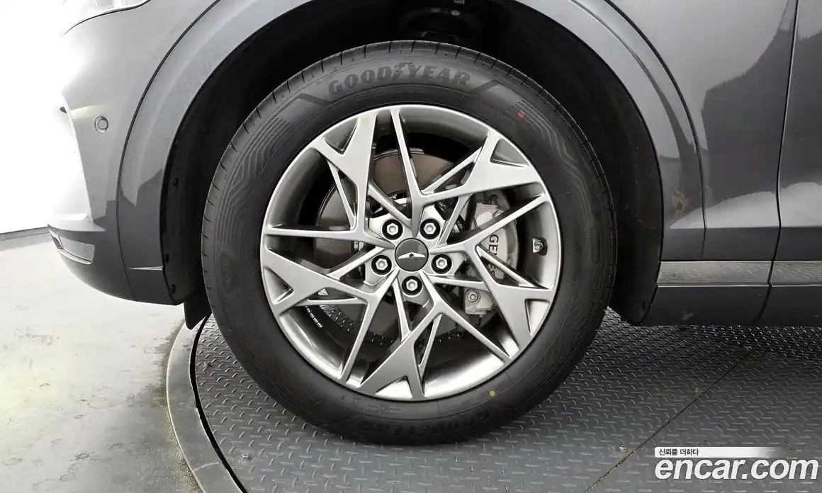 Genesis GV70 2022 2.5 Автомат в Москве № 930908, фото 5