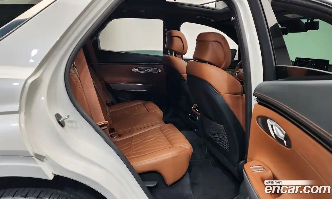 Genesis GV70 2022 2.5 Автомат в Москве № 931219, фото 11