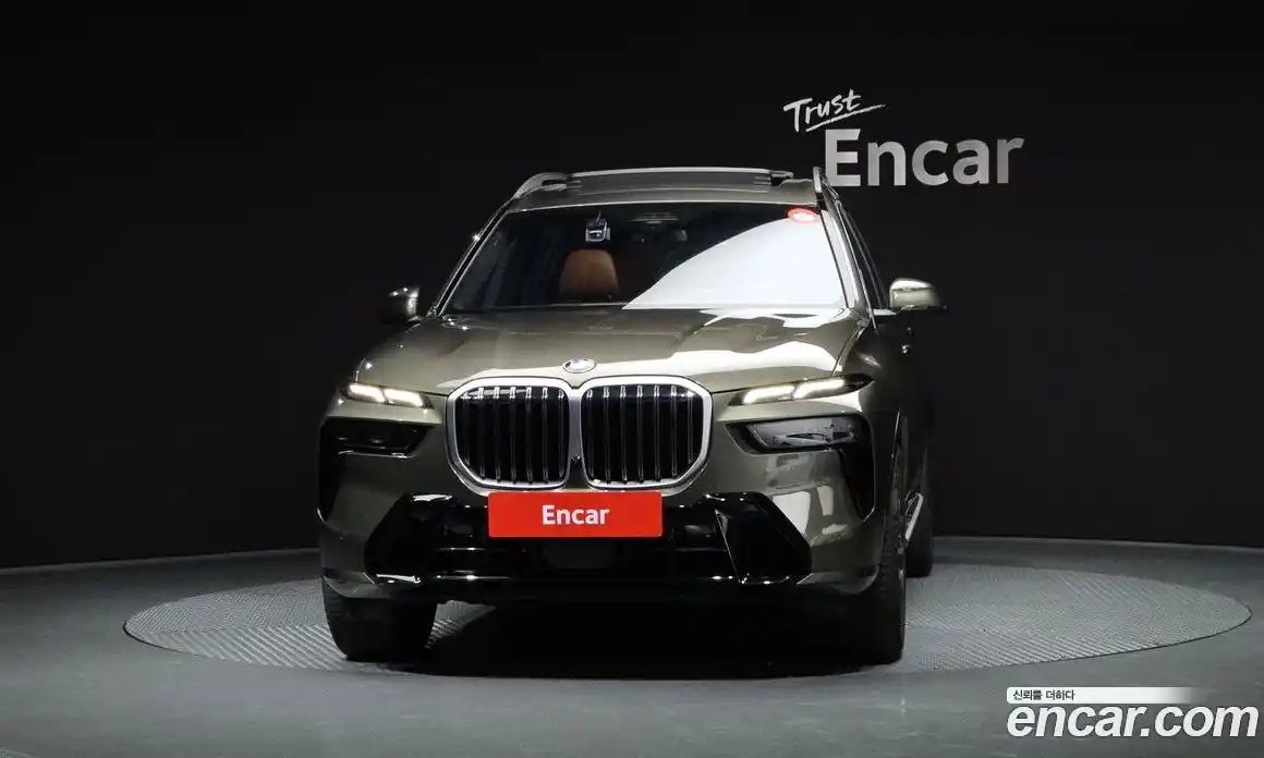 BMW X7 2025 3.0 гидро в Москве № 932935, фото 3