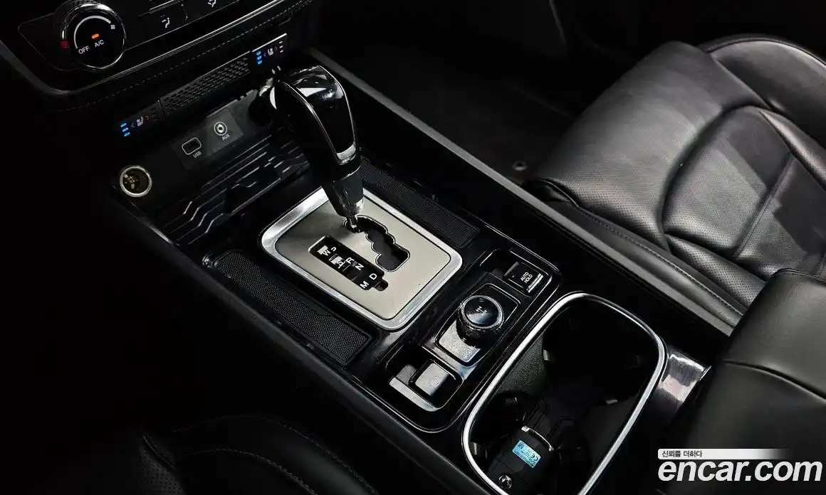 SsangYong Rexton 2018 2.2 Автомат в Москве № 933037, фото 9