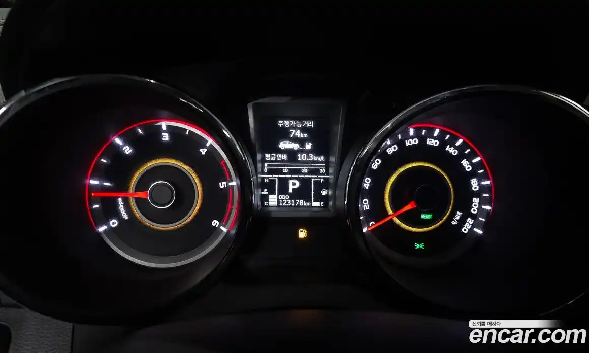 SsangYong TIBOLI 2016 1.6 Автомат в Москве № 933117, фото 8