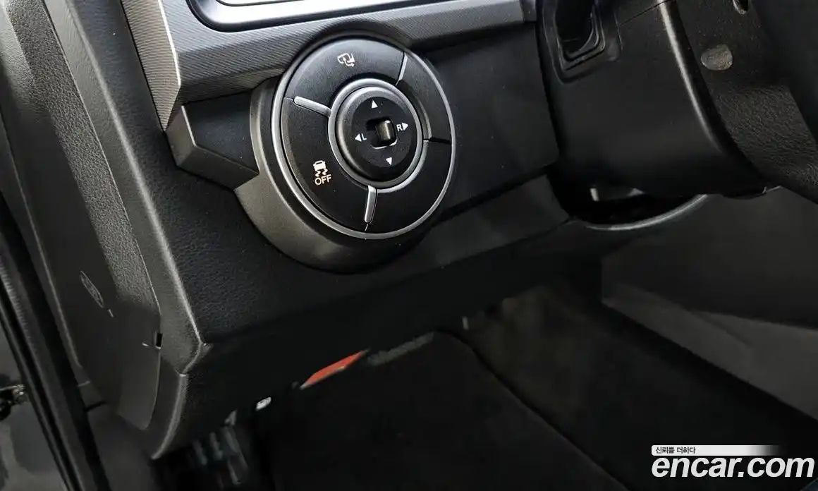 SsangYong Korando 2016 2.0 гидро в Москве № 933425, фото 19