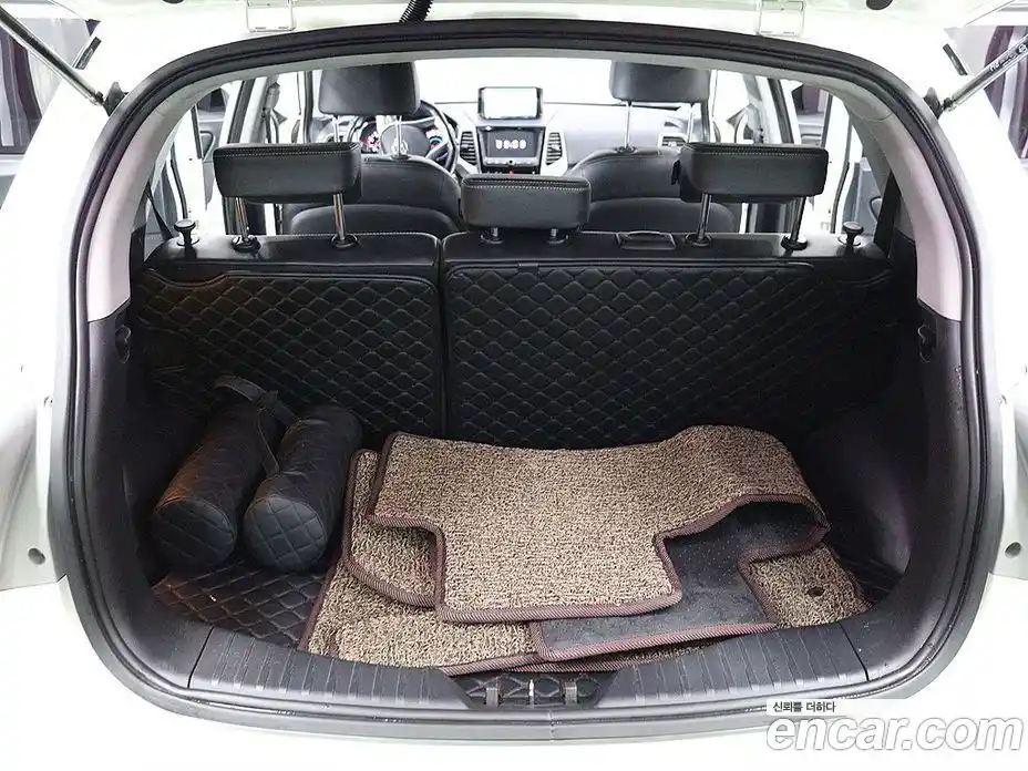 SsangYong TIBOLI 2015 1.6 Автомат в Москве № 933939, фото 5