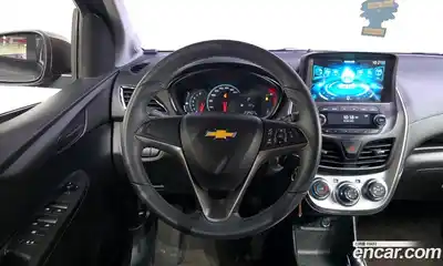 Chevrolet Spark 2015 1.0 гидро в Москве № 934370, миниатюра 12
