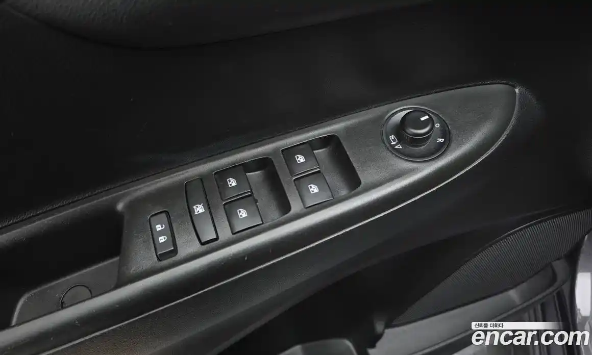 Chevrolet Spark 2015 1.0 Автомат в Москве № 934676, фото 17