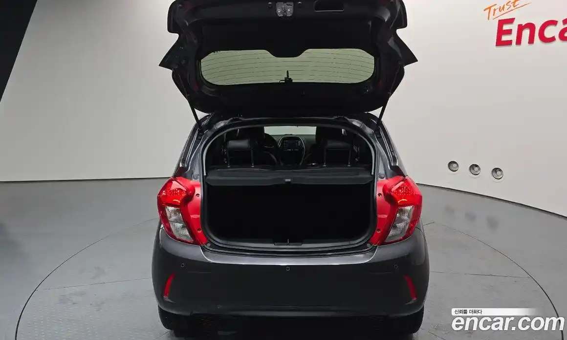 Chevrolet Spark 2015 1.0 Автомат в Москве № 934676, фото 20