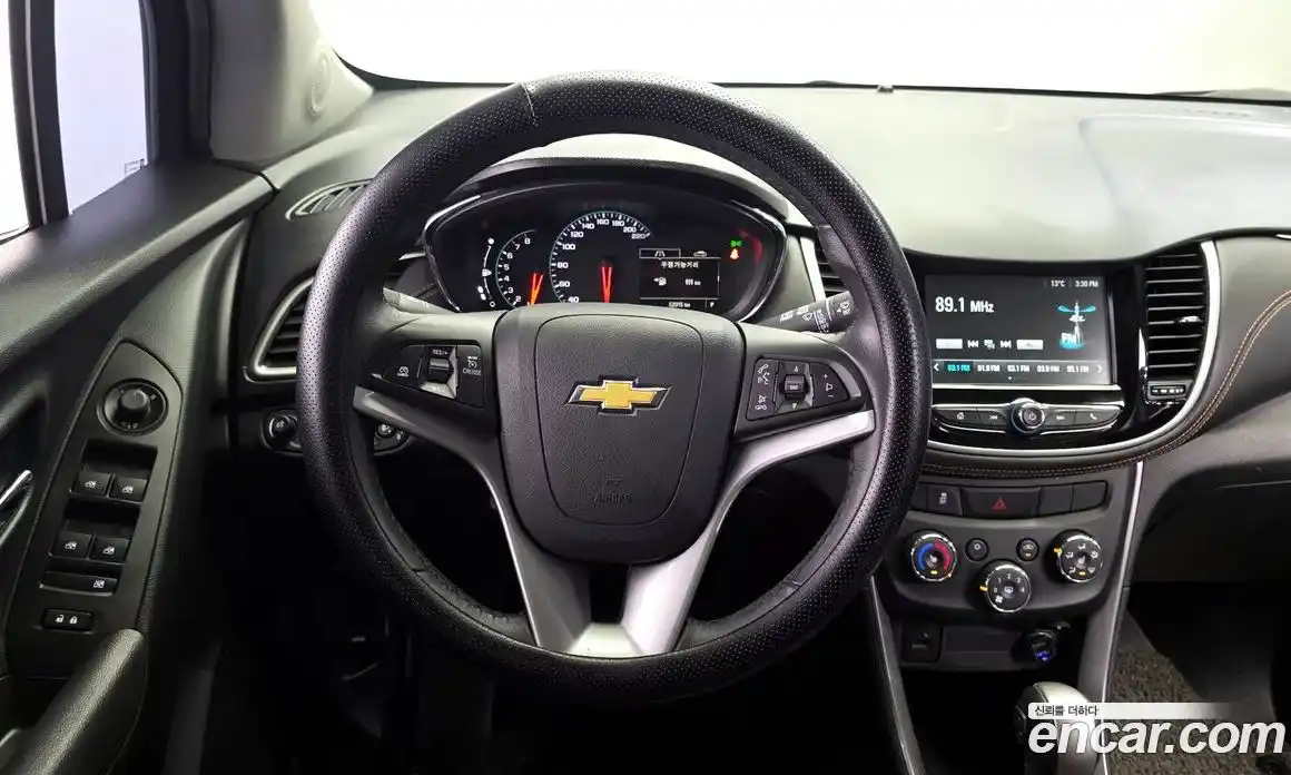 Chevrolet Trax 2017 1.4 Автомат в Москве № 934686, фото 13